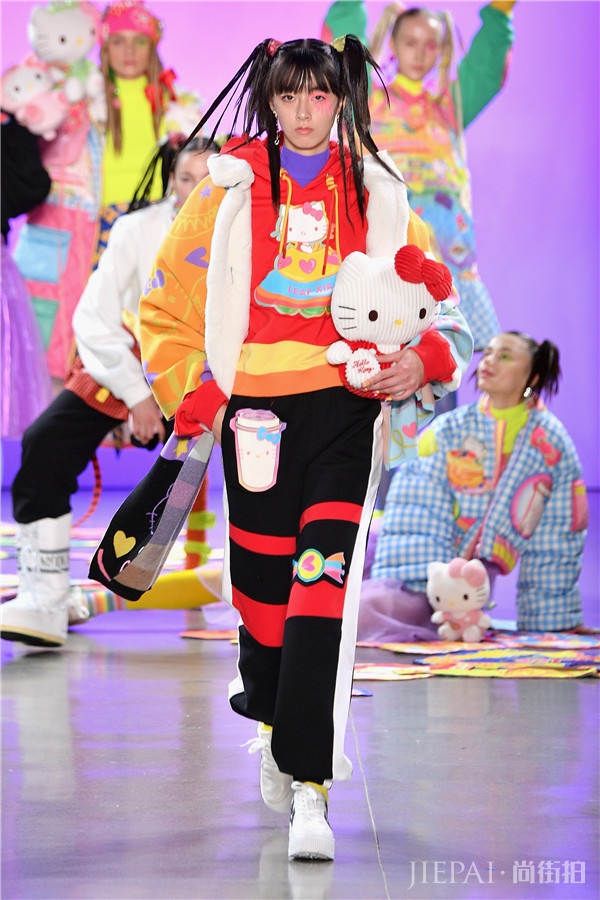 LEAF XIA于纽约时装周发布AW19系列“Face the Fear with Love”