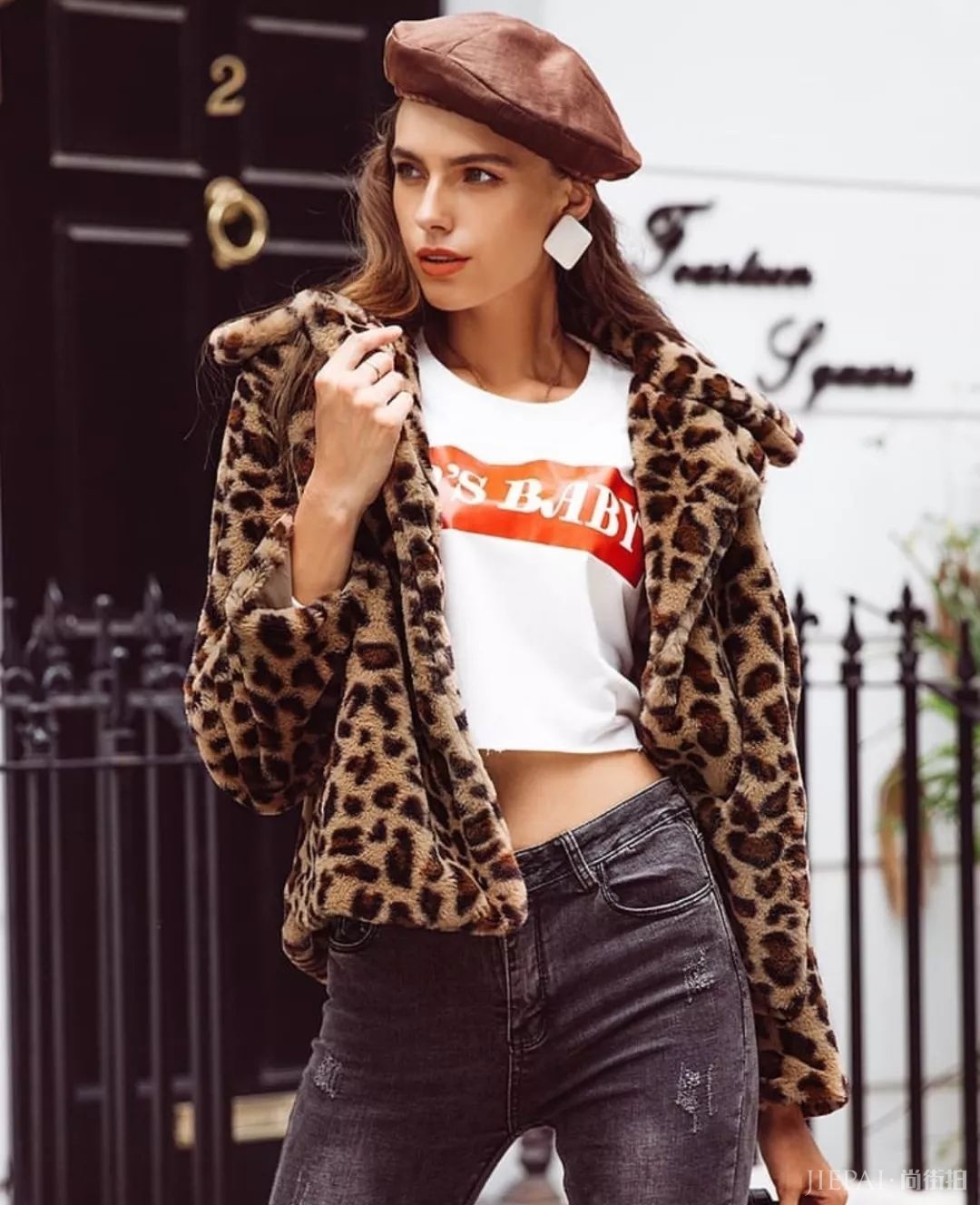 曾经的土大款最爱野性豹纹,如何穿出上东区名媛范?