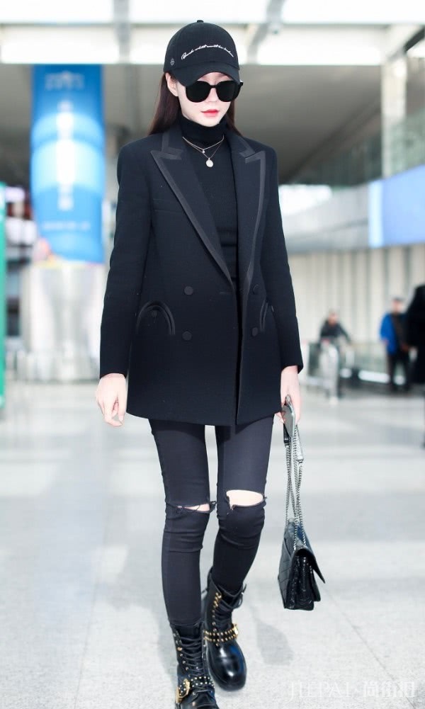 沈梦辰穿黑色西装也那么cool