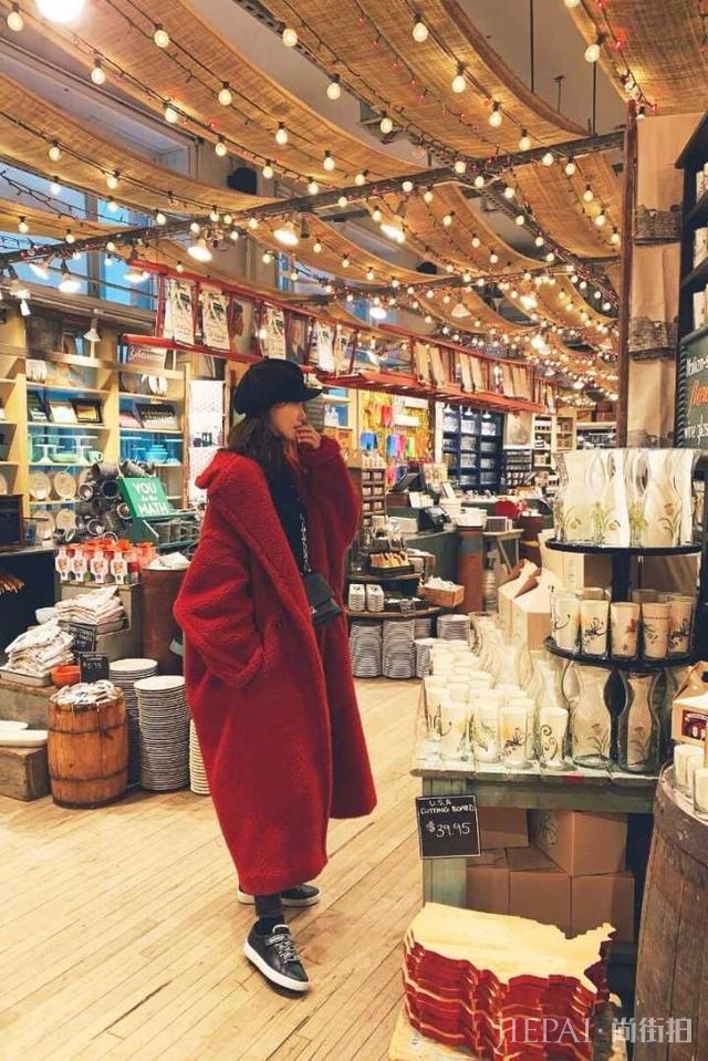 林允儿这样穿才是少女出游的正确打开方式！