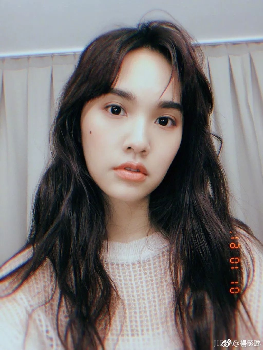 杨丞琳私服竟是一本“少女感”穿搭教科书