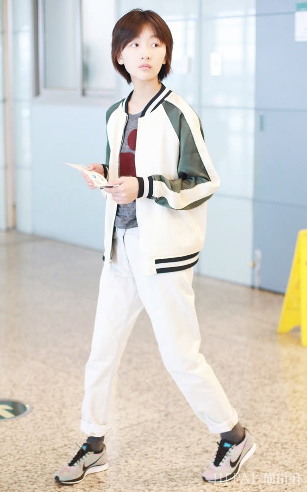 2019春季用这3款白色外套,让你穿出优雅白色女性美