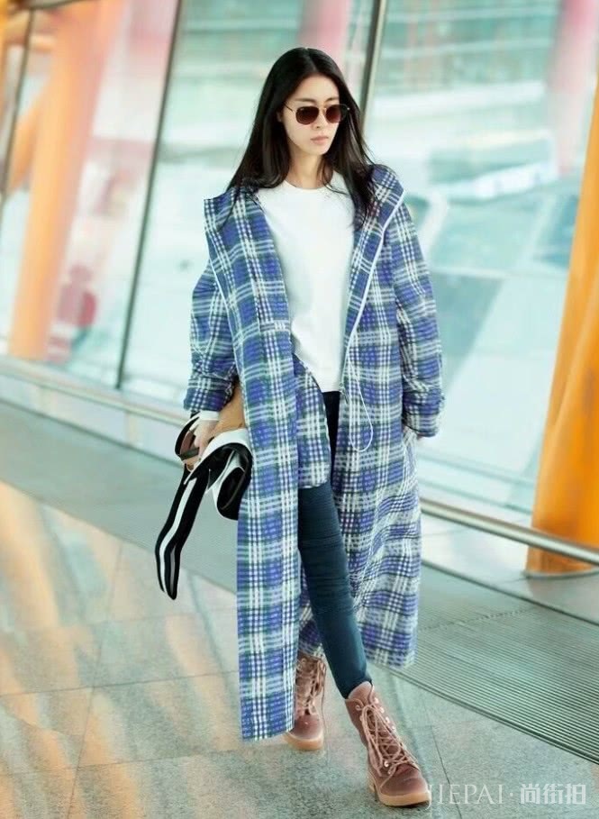 张碧晨中了“海盗鞋”的毒，看了就想买！