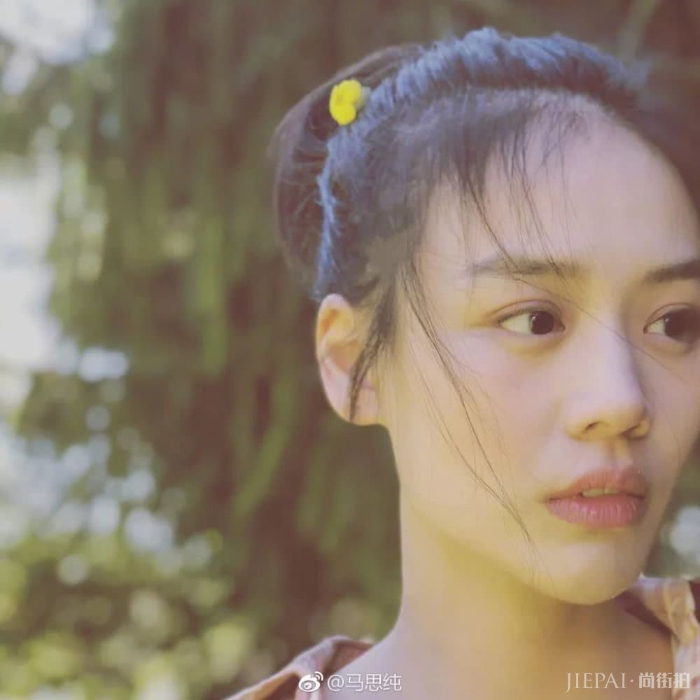 马思纯变身樱桃小丸子 这么可爱的发型请给我来一打