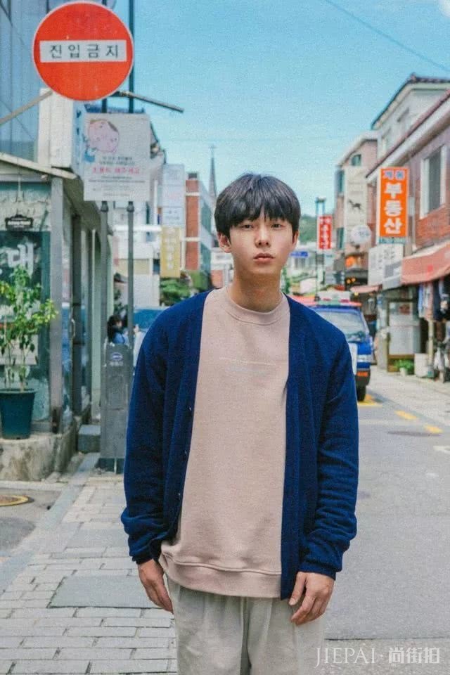 没对比没伤害，看看这位博主的穿搭，你还觉得自己搭的不错？