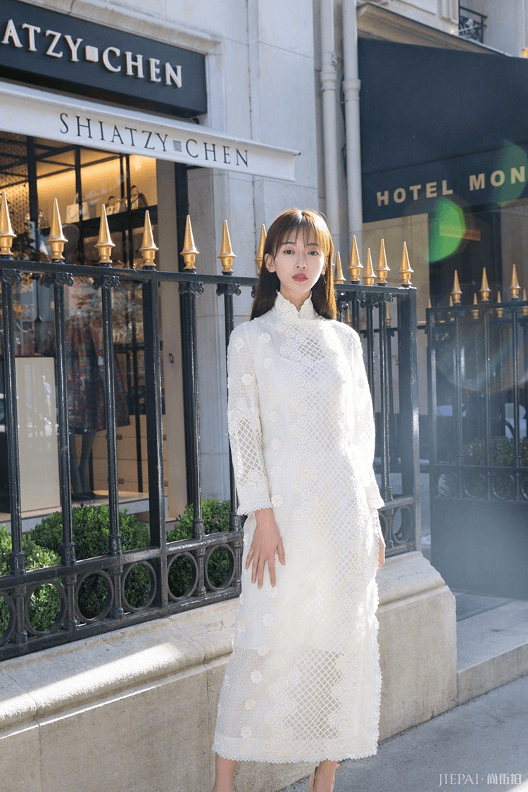 吴谨言换了个发型就像换张脸？