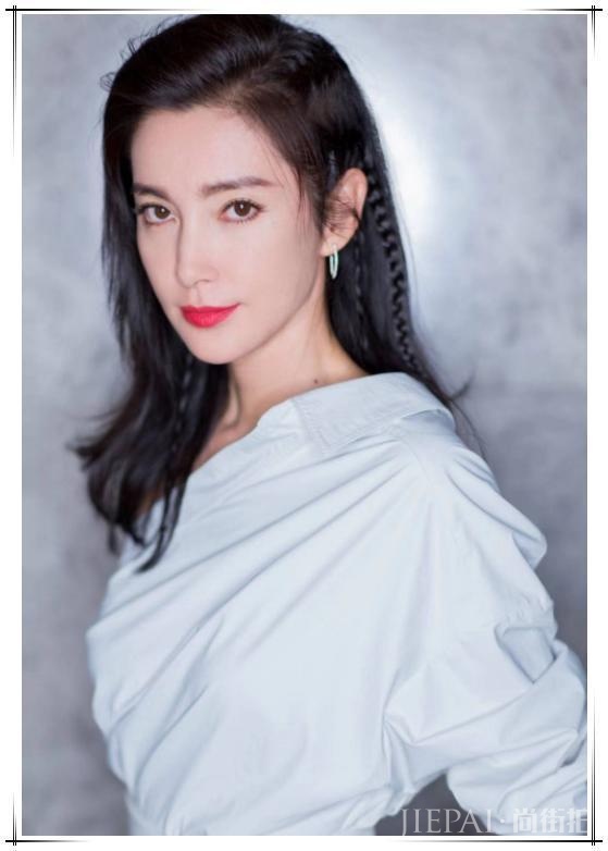 李冰冰一身超5万,却被王鸥比下去了!