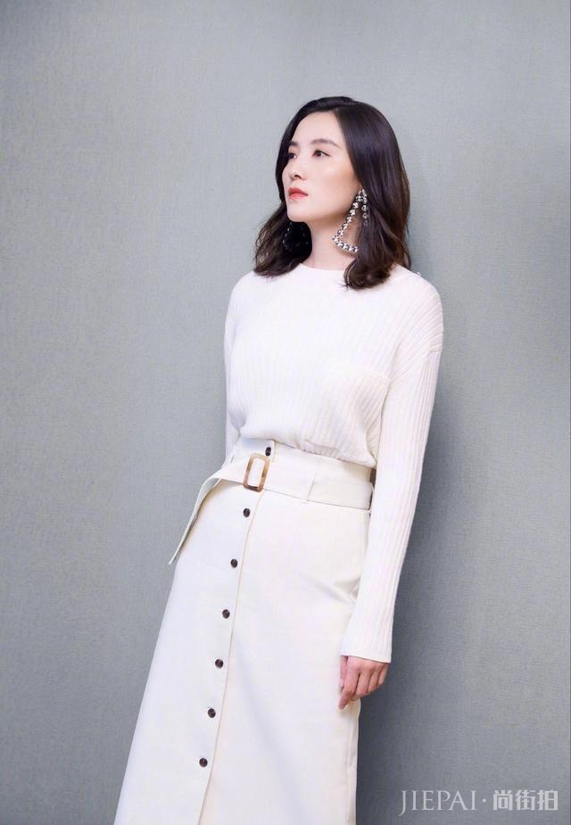 宋佳现在就如此有韵味,忒会穿