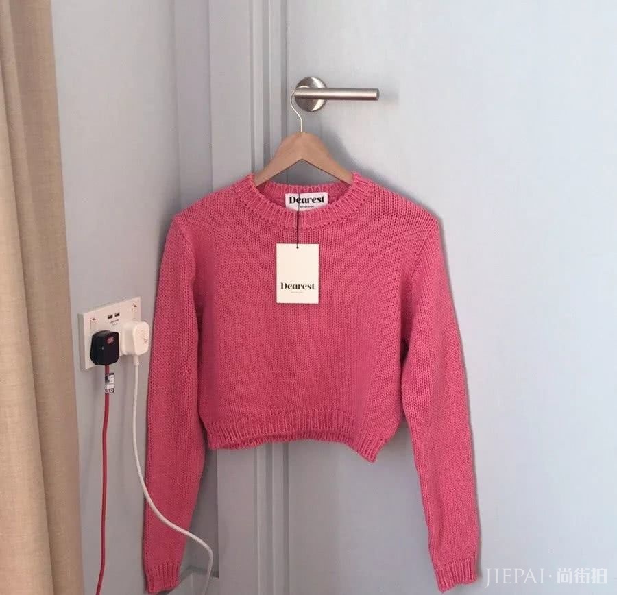 张扬的颜色+冷静的颜色 这个春季最好看的穿法