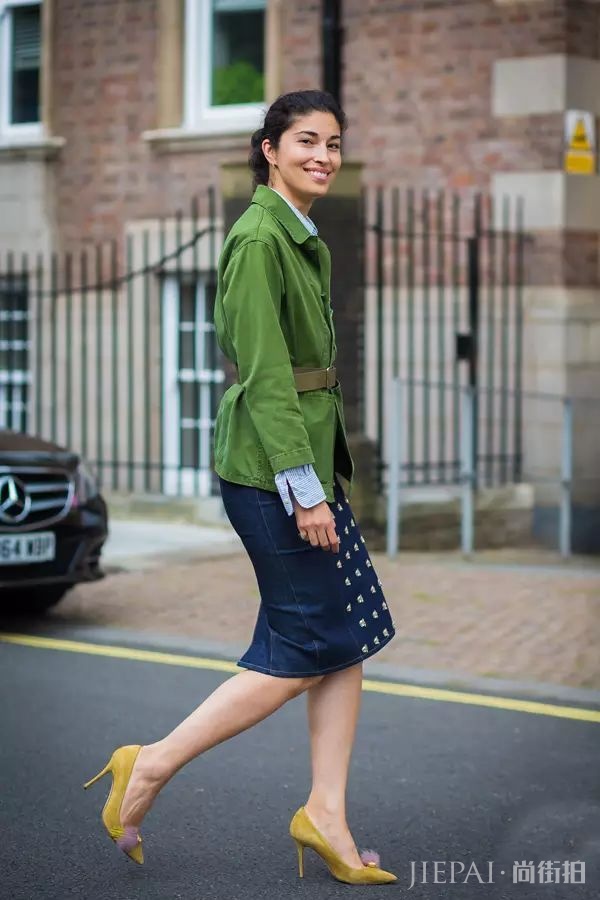 一本草木绿穿搭手册!学会让你2019年时尚一整年