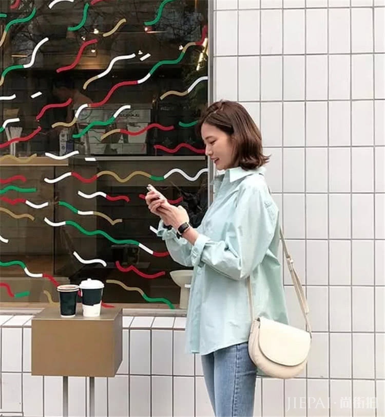 春天到来，穿上彩色的衬衫，为你的生活增添一抹亮色