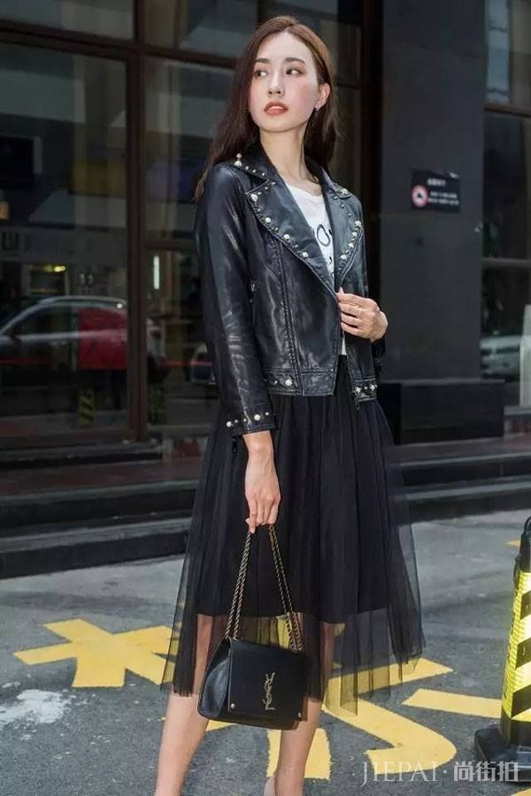 一条纱裙就能轻松搞定春季甜美风格搭配，我们为你做了5个示范