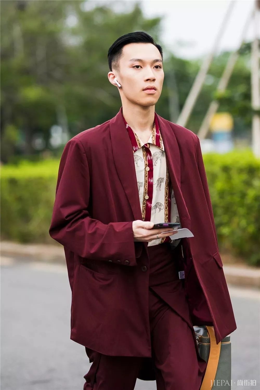 中日韩三地街拍，哪个更辣眼？