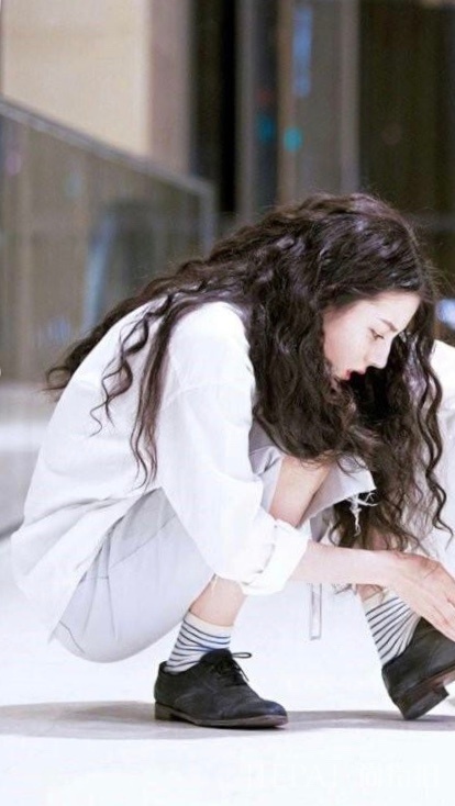 唐嫣吴谨言刘亦菲尝试泡面卷 戚薇宋祖儿最好看