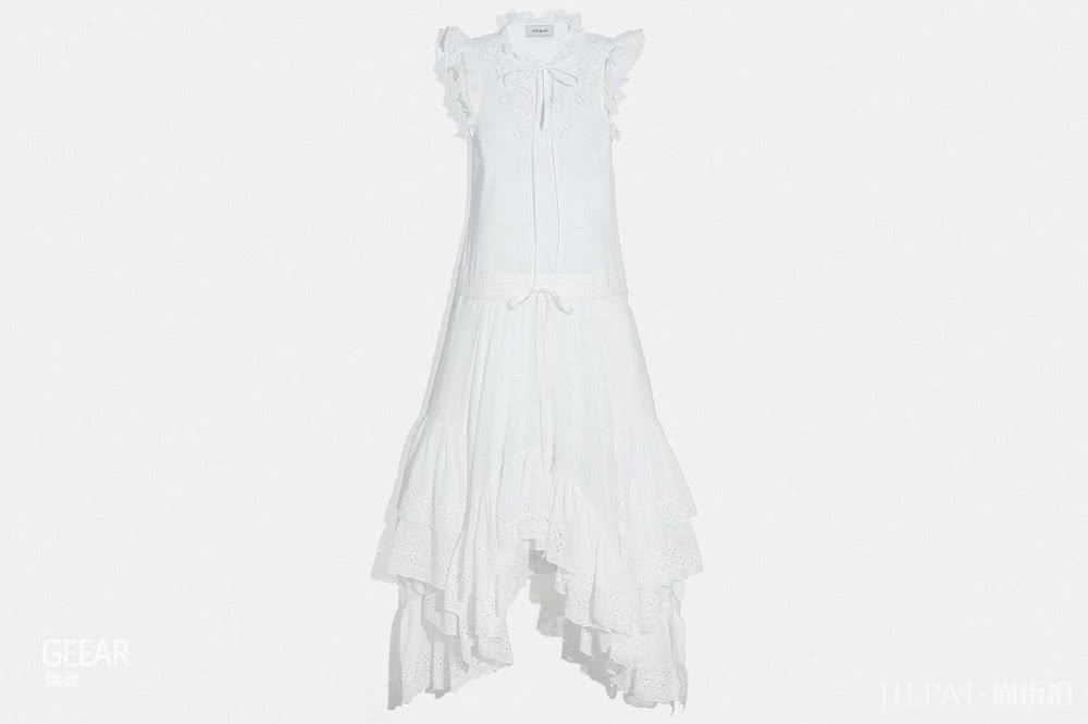 法国女生总是散发简约随性美？她们其实是靠这些搭配技巧