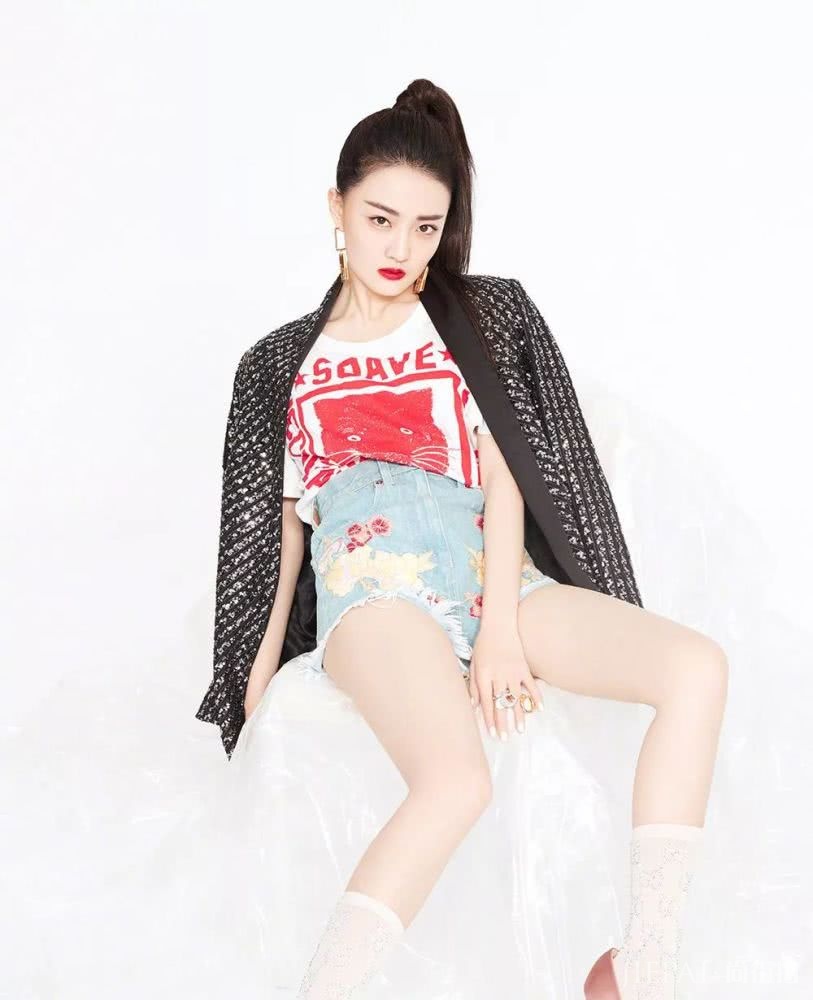 徐璐新恋情曝光？“甄嬛妹妹”同款魅力穿搭你值得拥有