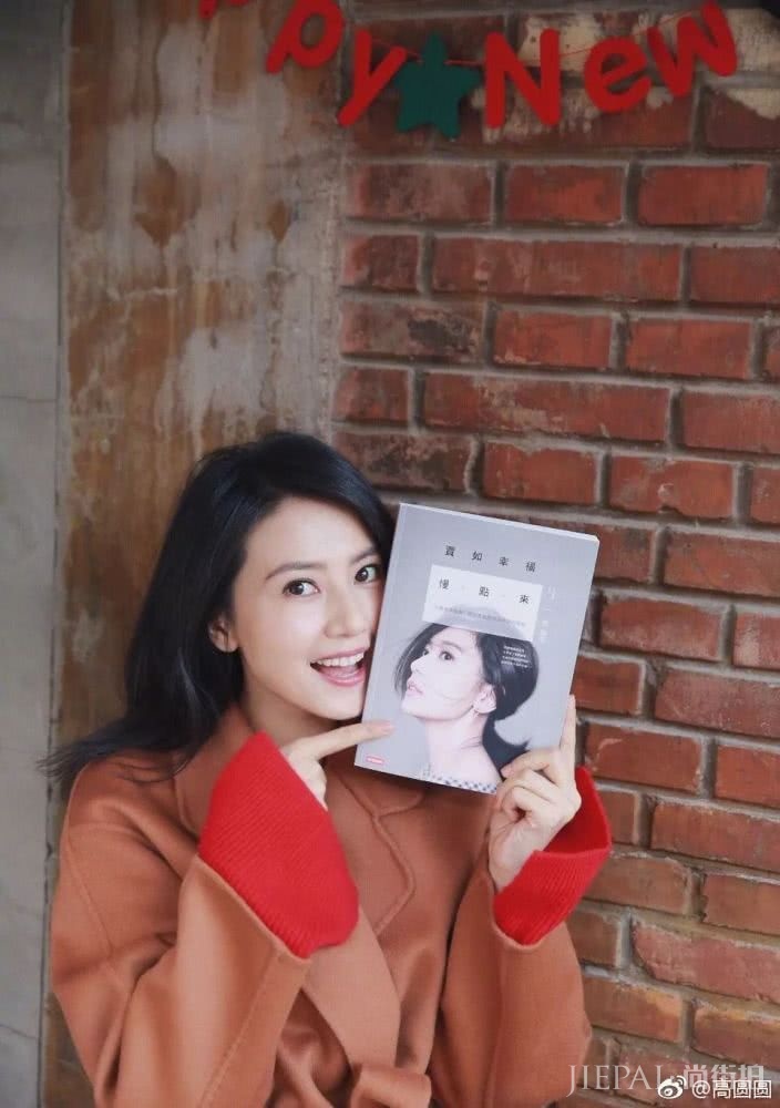 40岁高圆圆蝉联直男女神第3,她真正戳中直男审美的不是脸