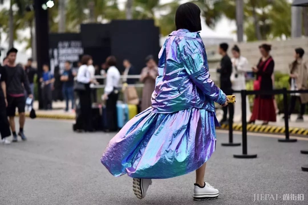 中日韩三地街拍，哪个更辣眼？