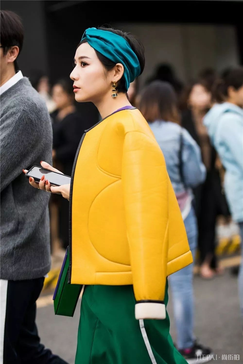 中日韩三地街拍，哪个更辣眼？