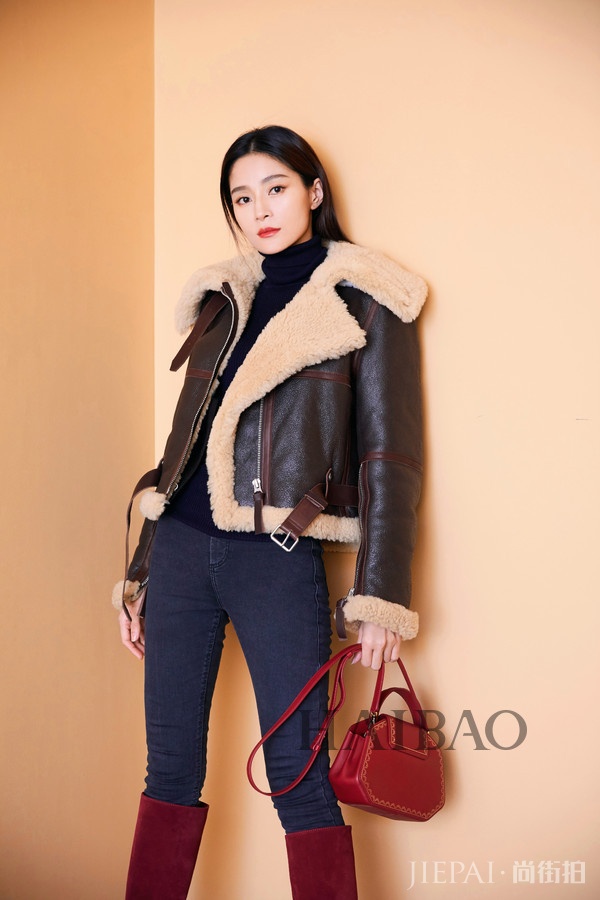 明星演绎Guirlande de Cartier系列手袋