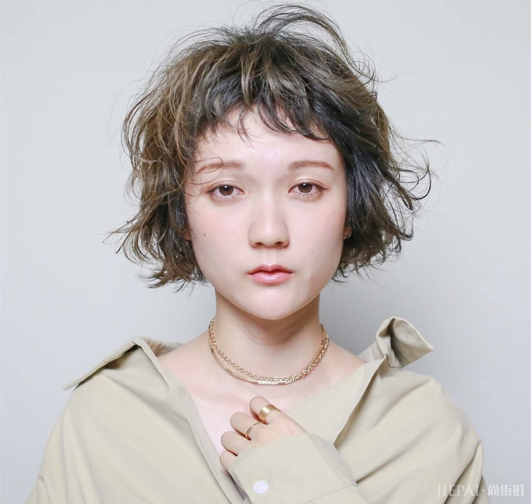 个性短发，选对发型才能决定你的颜值