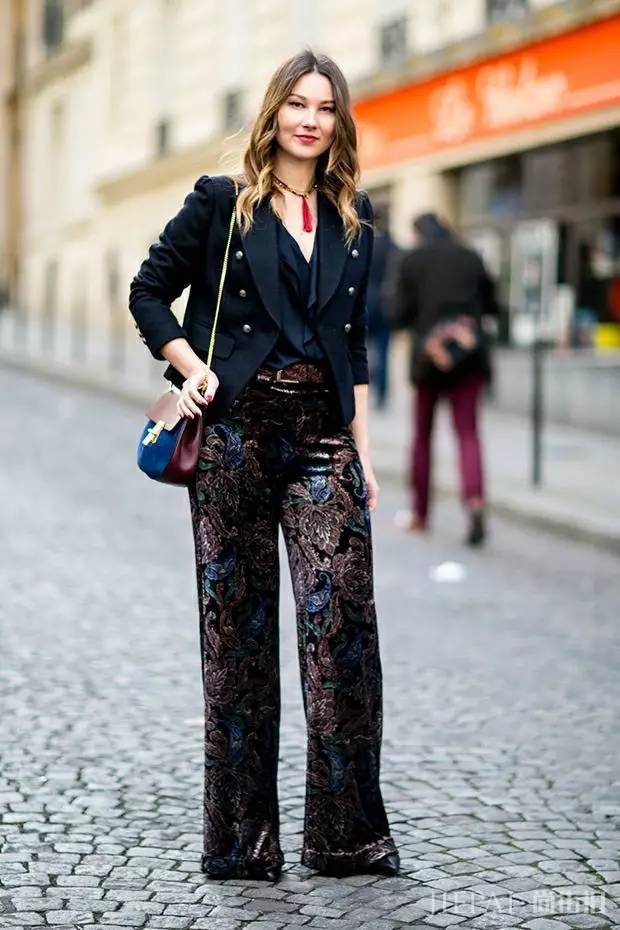 平胸妹纸看过来! 这样穿可美啦