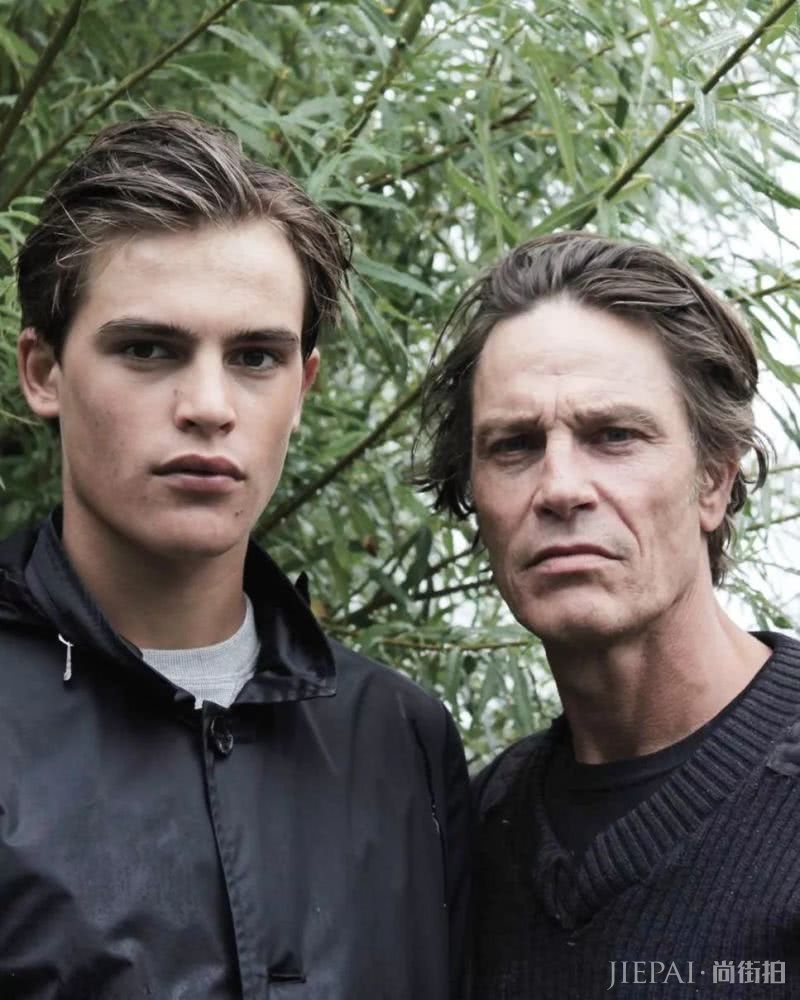 新超模二代来袭，靠关系登国际男士版Vogue封面