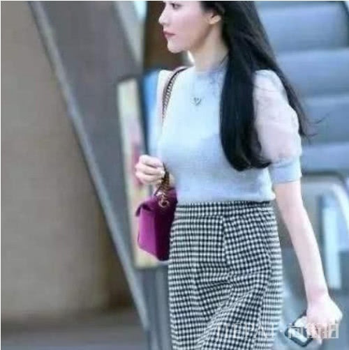 微胖女生穿搭技巧,清新又好看,吸睛还显嫩