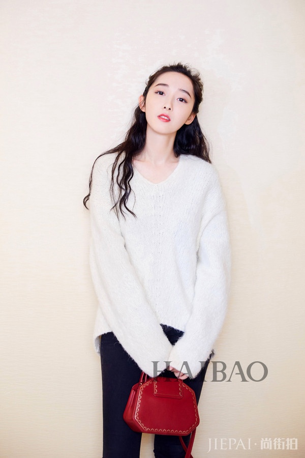 明星演绎Guirlande de Cartier系列手袋