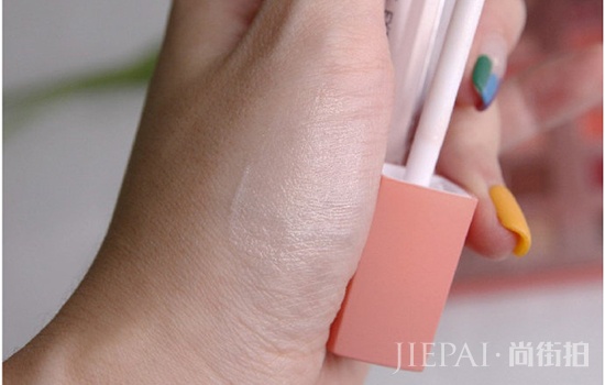 vdlpantone联名系列彩妆有哪些 2019珊瑚色联名系列