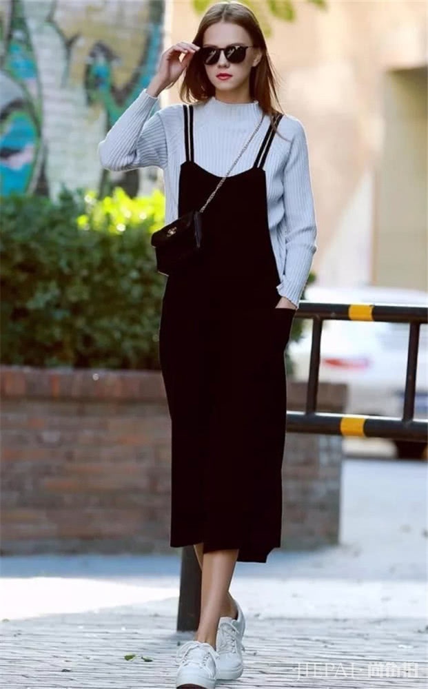 好气质要靠穿搭！柔美的针织衫，时髦中带点小浪漫