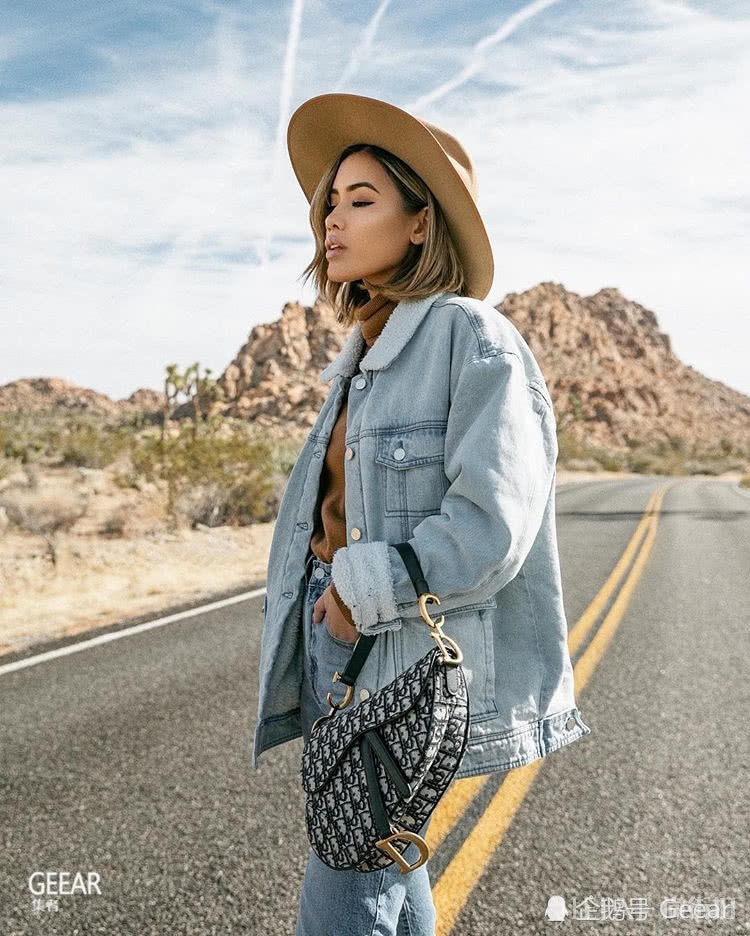 牛仔外套款式单一乏味?用这4款设计让你的搭配一下亮起来