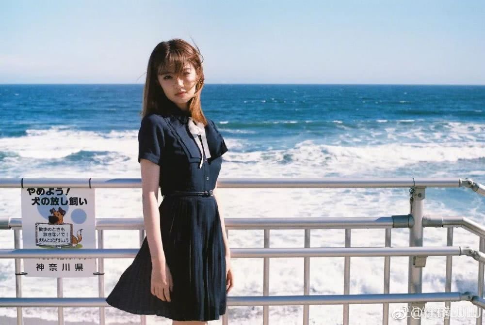 徐璐新恋情曝光?“甄嬛妹妹”同款魅力穿搭你值得拥有