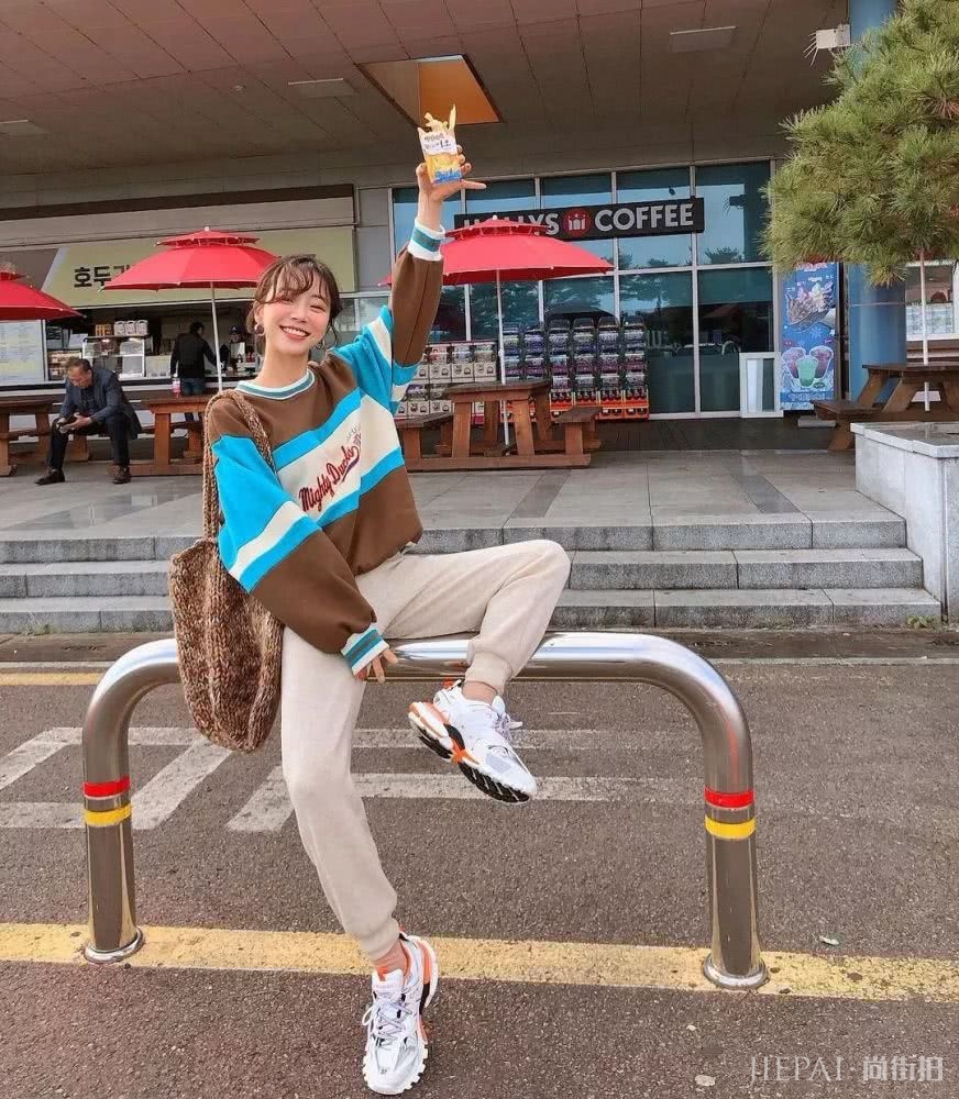 春天怎样穿卫衣既舒服又时髦？