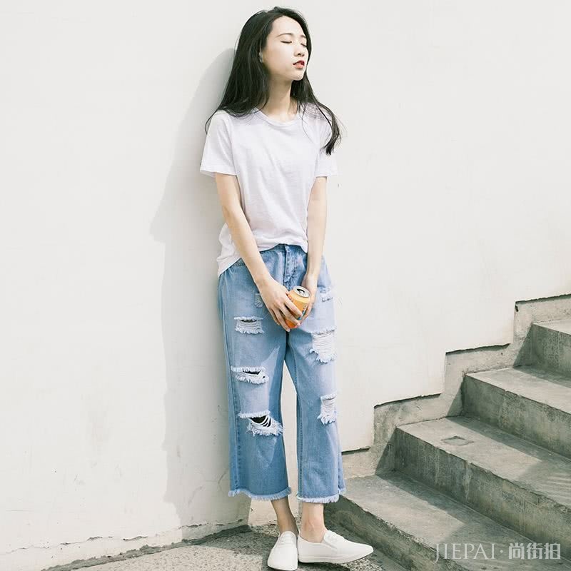 基础款牛仔阔腿裤穿不腻,春季这七款单品显高更显气质