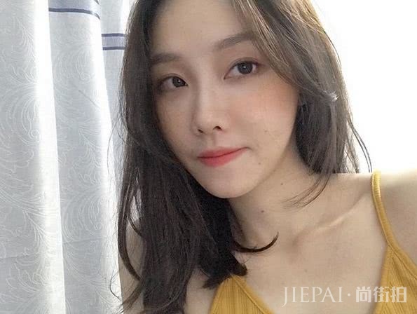 IU的“北冰洋妆” 最近火了…黄色腮红的风你跟吗？