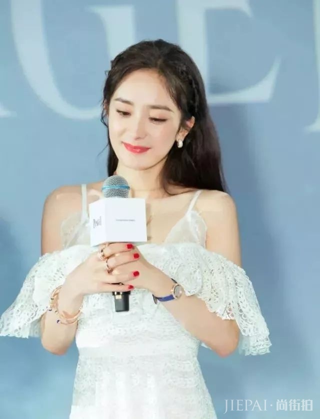 夏天穿这5种颜色,显白又好看!!