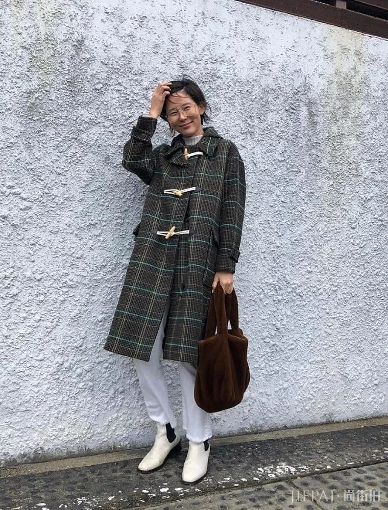 韩国博主金娜英，穿基础款也能搭出范儿