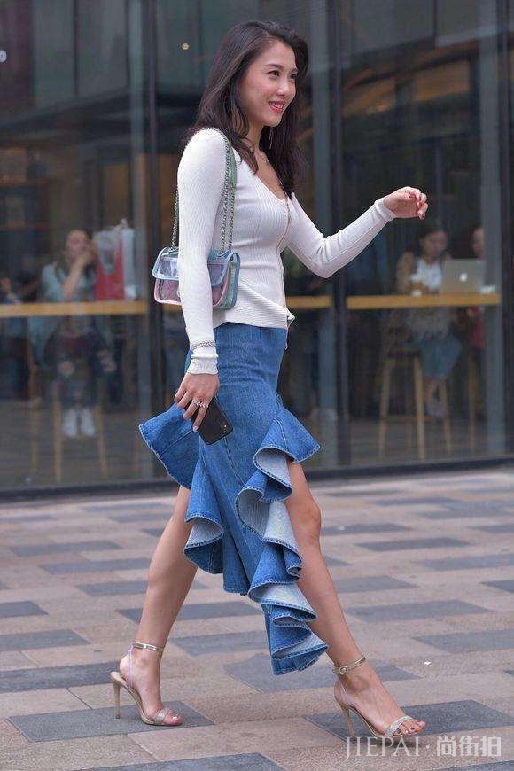 春季选择这6款百搭牛仔裙,好看还显气质