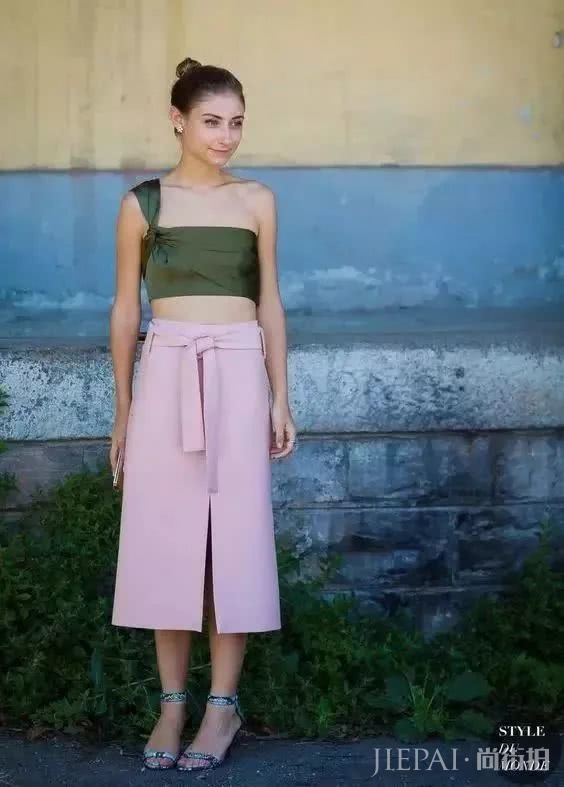 这位时尚博主用衣品把摄影师撩成男友,这也太秀了吧