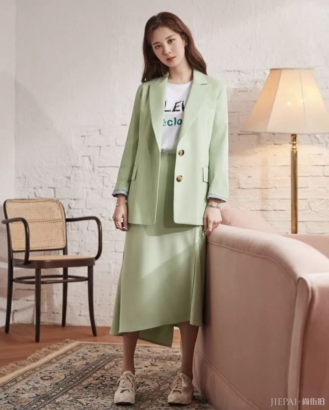 要想生活过得去,搭配中要多点绿!