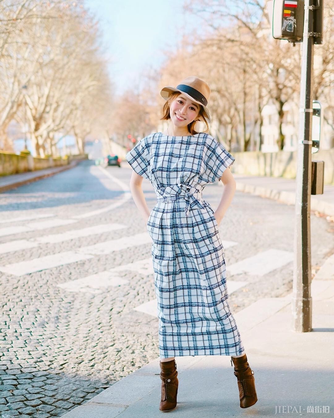 这位小个子台湾女生太会穿了！配色高级又大方，随性搭出好气质