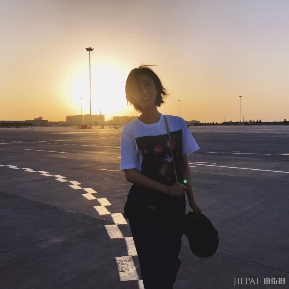 T恤每年买,今年就要这一件