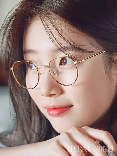 这个对黄皮最友好的色系,女明星们果然不放过