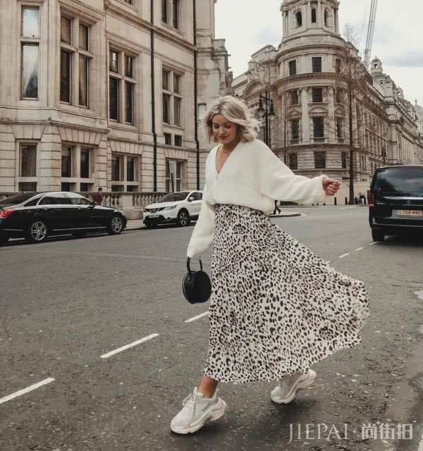 欧美街拍 看小个子姑娘这样穿显高