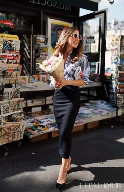 衬衫怎么搭有女人味？优雅又温柔的裙子给你一个浪漫的春季