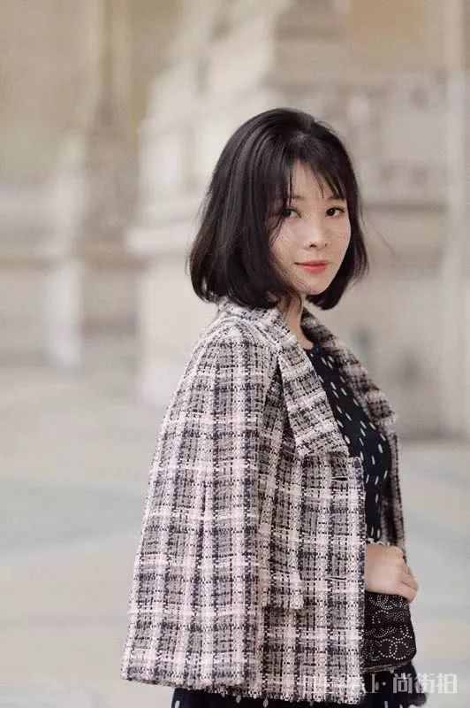 世上有两种白皮肤让你沉醉，一种是袁珊珊一种是你……