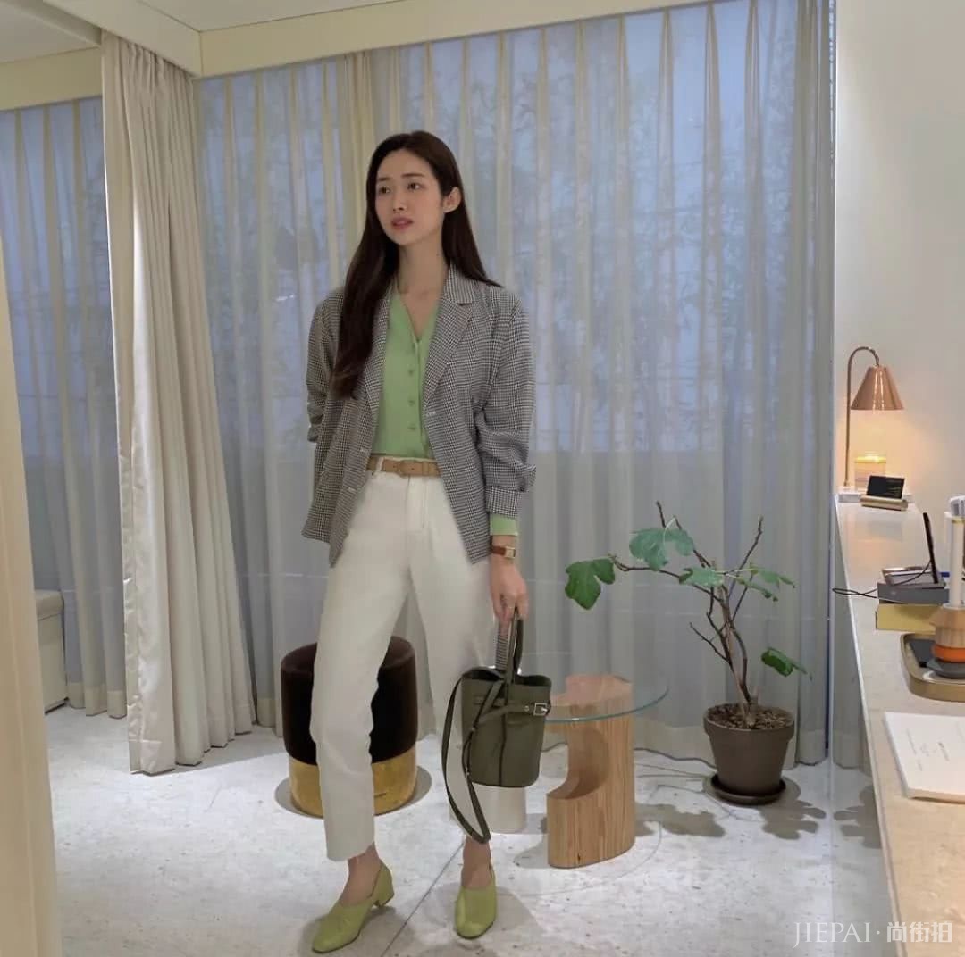 要想生活过得去,搭配中要多点绿!