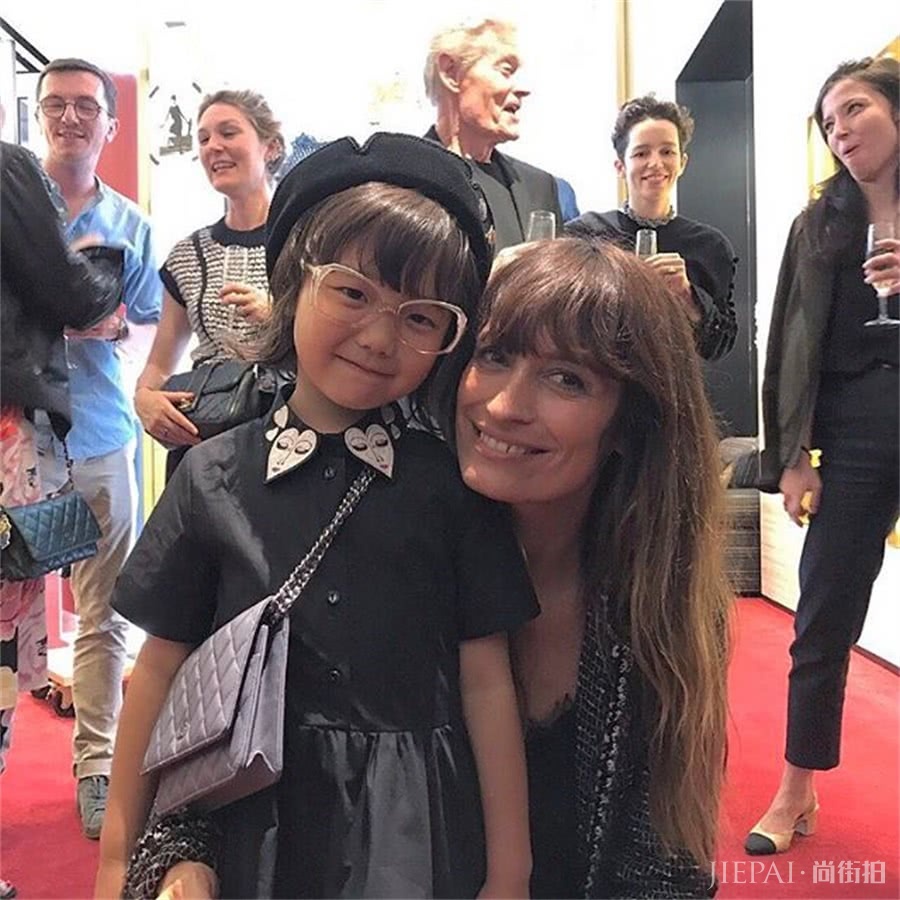 出生穿大牌，3岁懂搭配？日本潮童被称女版GD，粉丝有68万