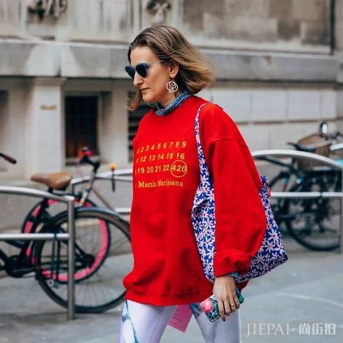 春天怎样穿卫衣既舒服又时髦？